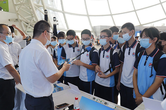 科技戰(zhàn)疫 質(zhì)量護(hù)航丨廣電計(jì)量連續(xù)三年參與廣州科技活動(dòng)周